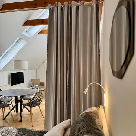 Apartmán Parkside By Bestchoice - Self Check-in With Parking Option Štýrský Hradec