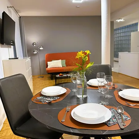 Parkside By Bestchoice - Self Check-in With Parking Option Apartman